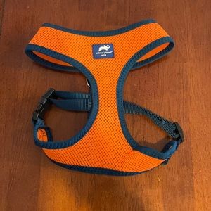 NWOT Animal Planet Mesh Dog Harness